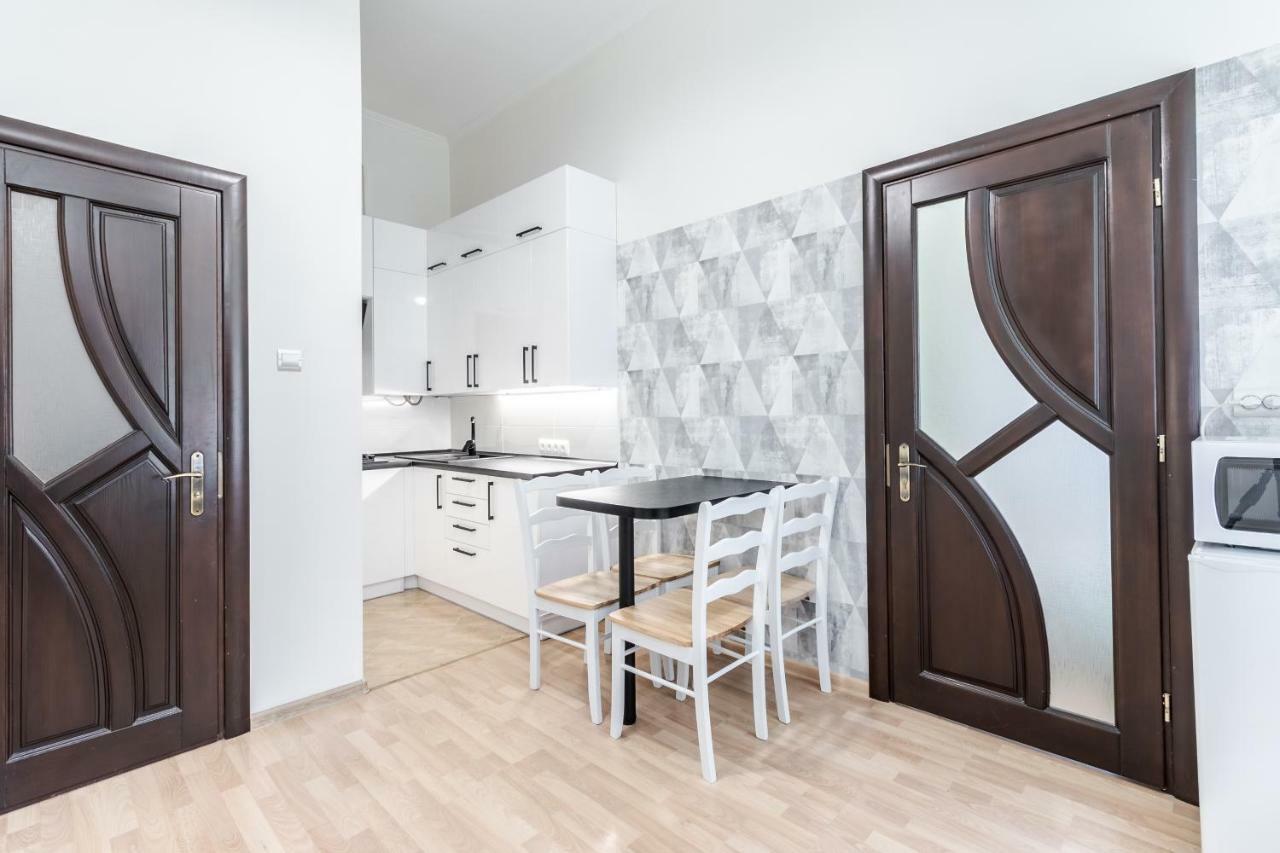 Inshiapartments On Bohomolʹtsya Str 리비프 외부 사진
