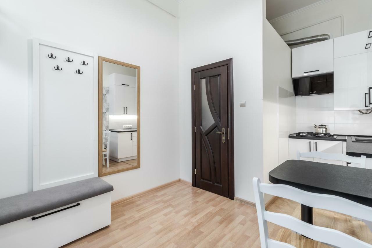 Inshiapartments On Bohomolʹtsya Str 리비프 외부 사진